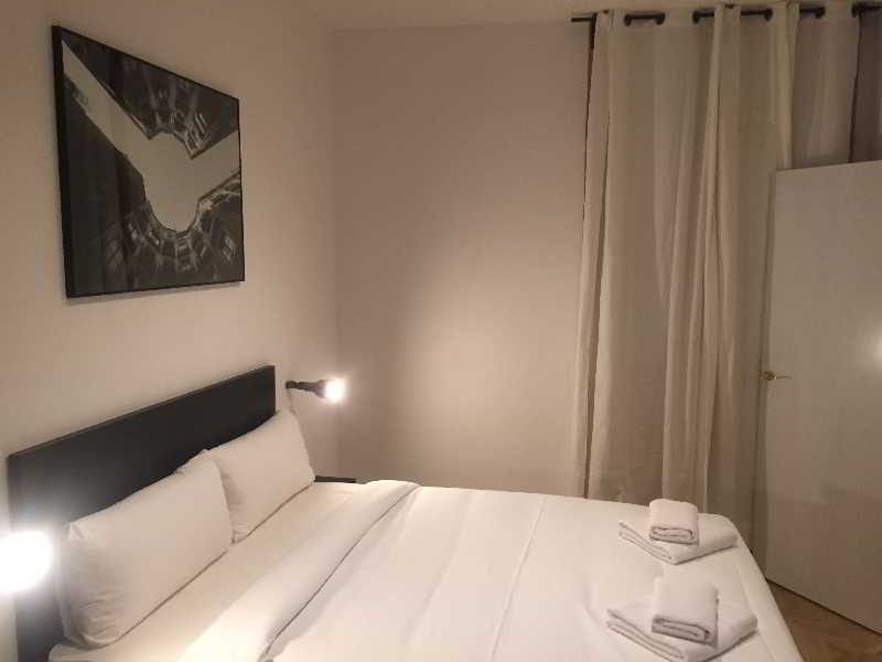 L'Escudellers By The Streets Apartment บาร์เซโลนา ภายนอก รูปภาพ