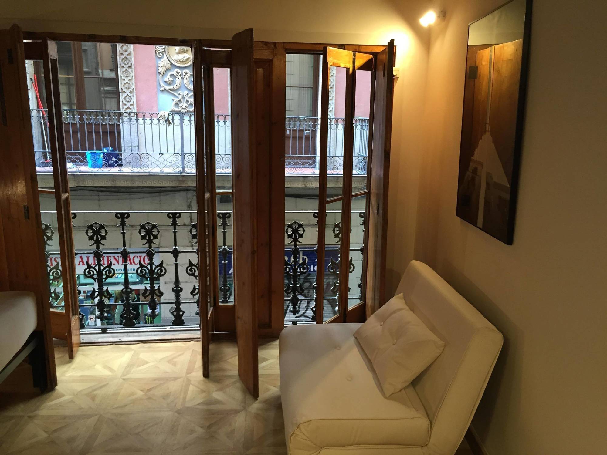 L'Escudellers By The Streets Apartment บาร์เซโลนา ภายนอก รูปภาพ
